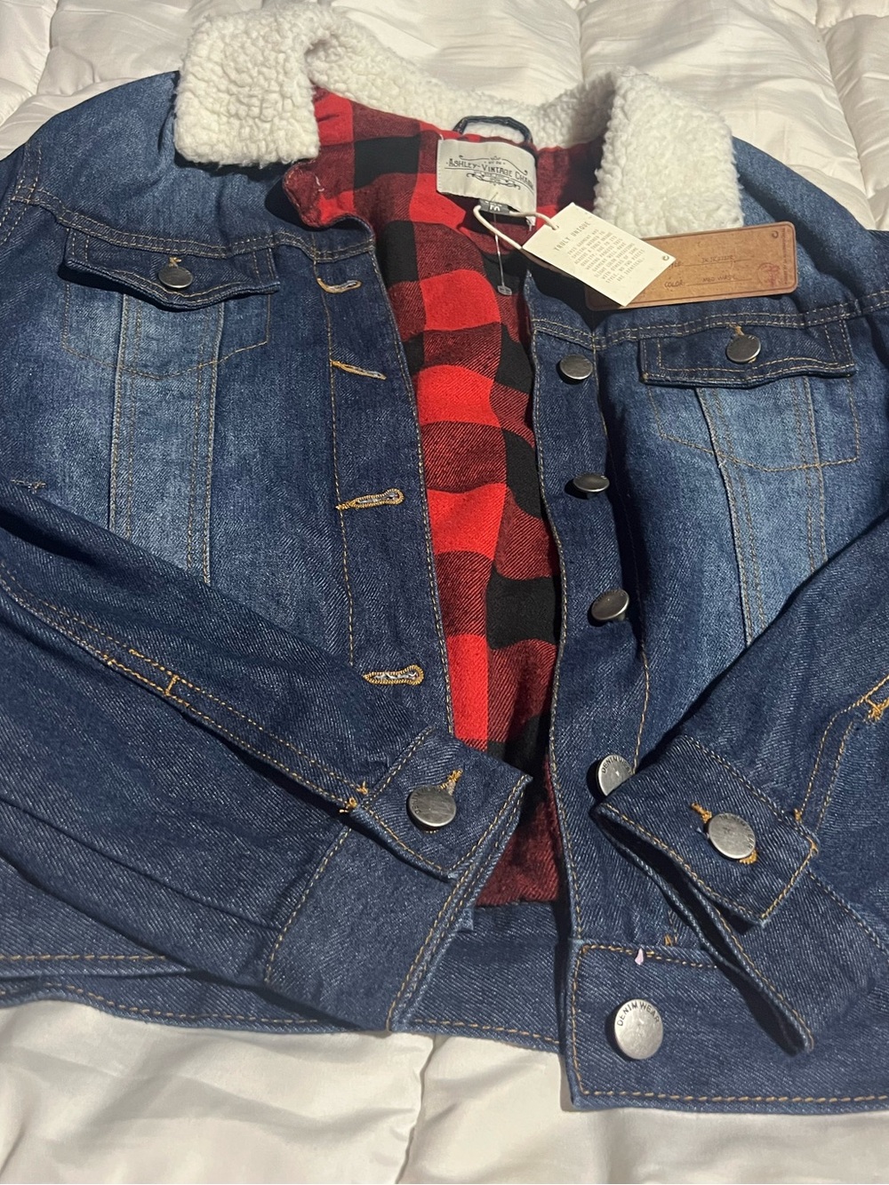 Womens jean jacket. NWT